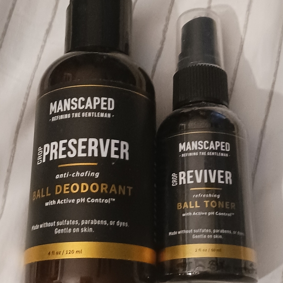 NEW! Men's MANSCAPED Hygiene Set - Picture 2 of 11